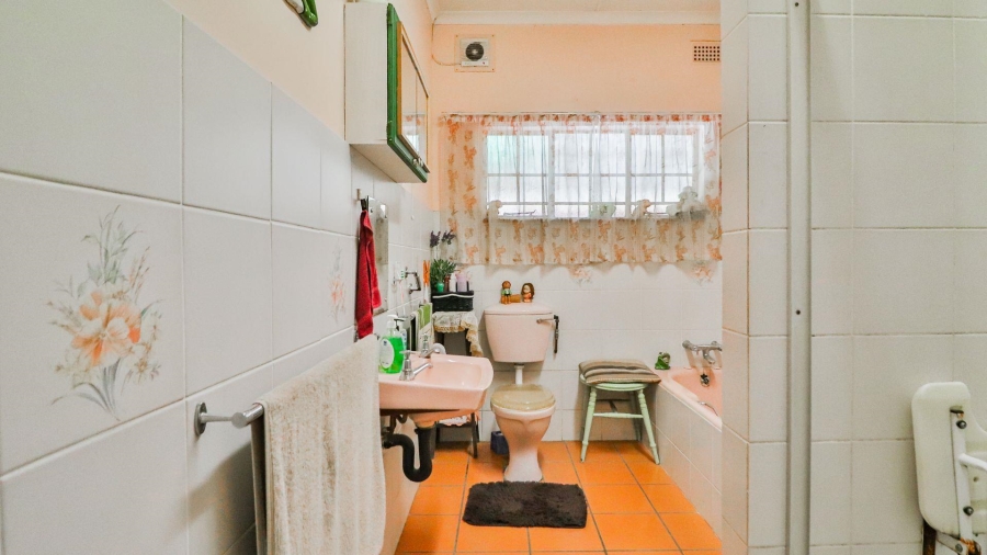3 Bedroom Property for Sale in Greendale KwaZulu-Natal