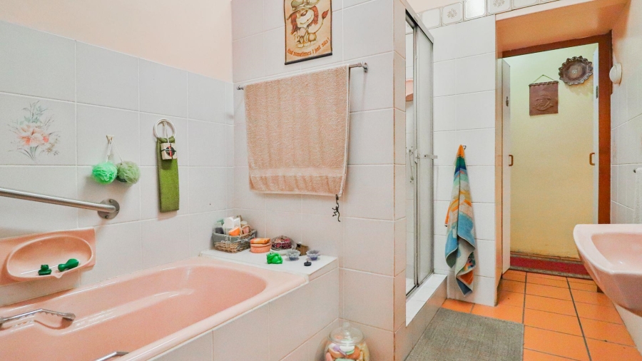 3 Bedroom Property for Sale in Greendale KwaZulu-Natal