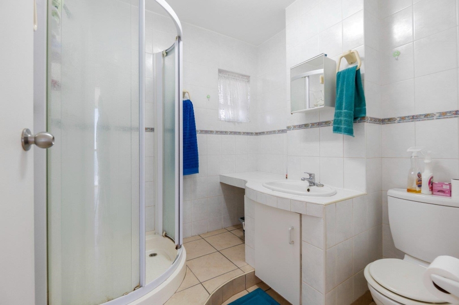 2 Bedroom Property for Sale in Amanzimtoti KwaZulu-Natal