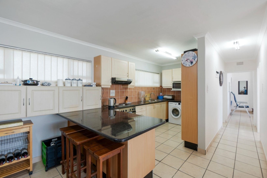 2 Bedroom Property for Sale in Amanzimtoti KwaZulu-Natal
