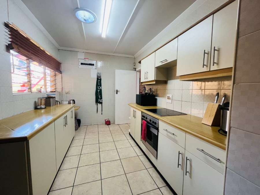 To Let 3 Bedroom Property for Rent in La Lucia KwaZulu-Natal