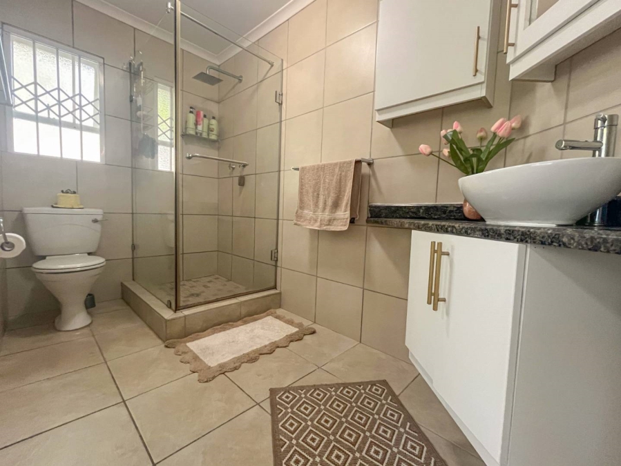 2 Bedroom Property for Sale in Sunningdale KwaZulu-Natal