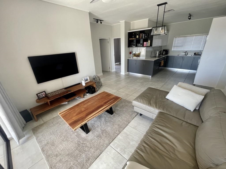 To Let 2 Bedroom Property for Rent in Izinga Ridge KwaZulu-Natal