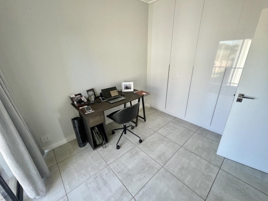 To Let 2 Bedroom Property for Rent in Izinga Ridge KwaZulu-Natal