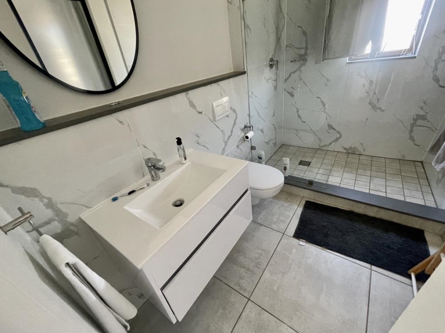 To Let 2 Bedroom Property for Rent in Izinga Ridge KwaZulu-Natal