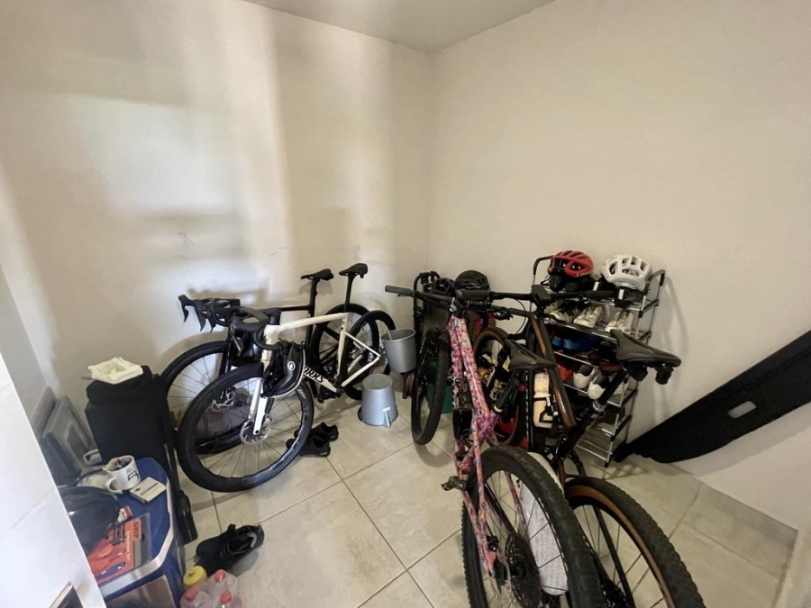 To Let 2 Bedroom Property for Rent in Izinga Ridge KwaZulu-Natal