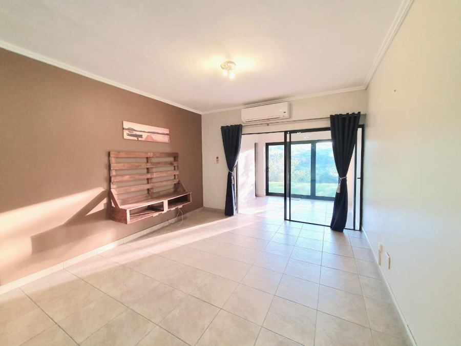 To Let 2 Bedroom Property for Rent in Palm Lakes Estate KwaZulu-Natal