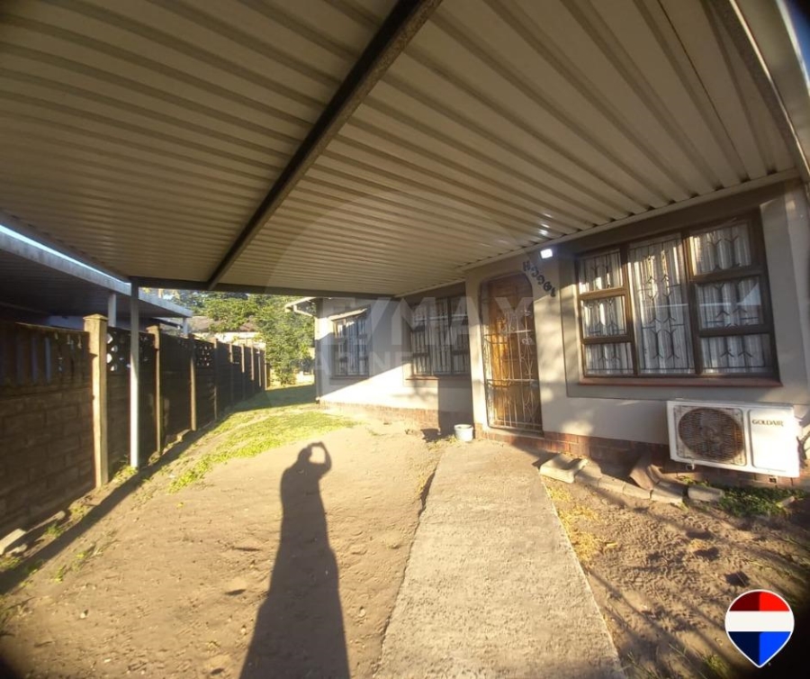 3 Bedroom Property for Sale in Esikhawini KwaZulu-Natal