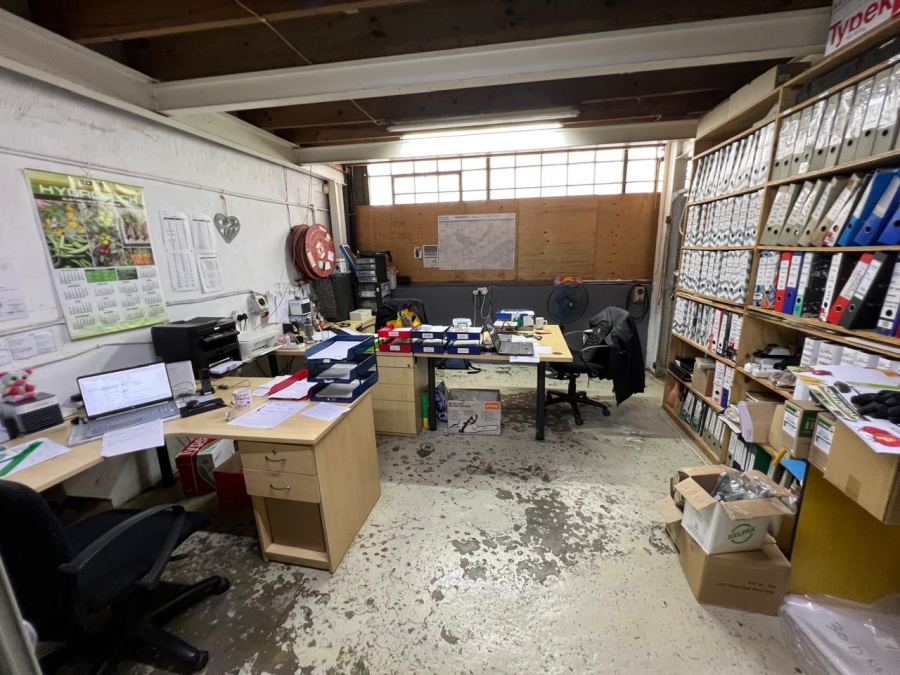 To Let commercial Property for Rent in Westmead KwaZulu-Natal