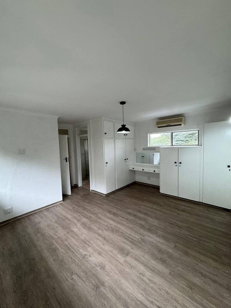 To Let 3 Bedroom Property for Rent in Kloof KwaZulu-Natal