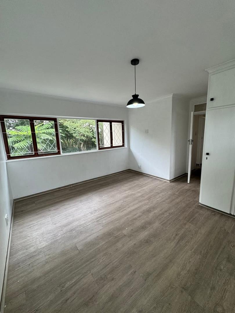 To Let 3 Bedroom Property for Rent in Kloof KwaZulu-Natal