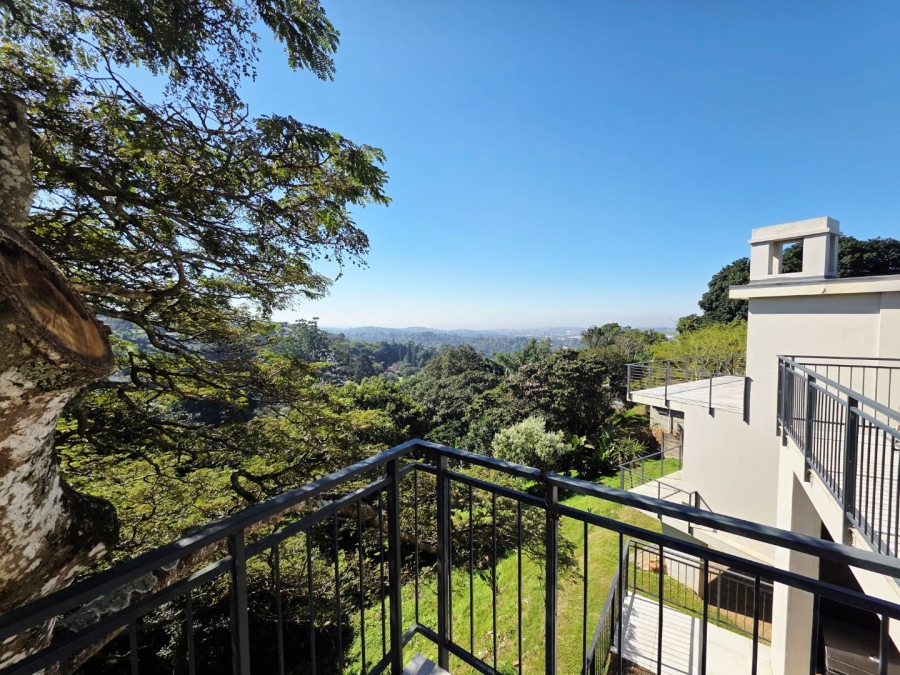 4 Bedroom Property for Sale in Kloof KwaZulu-Natal