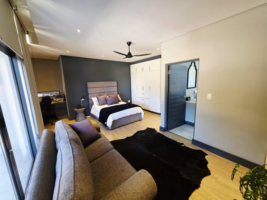 4 Bedroom Property for Sale in Kloof KwaZulu-Natal