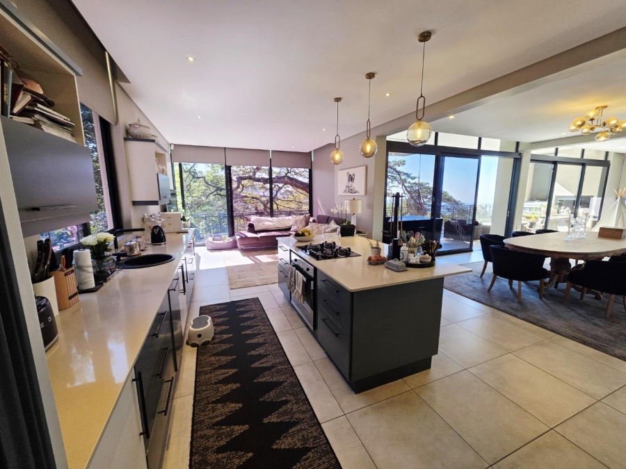 4 Bedroom Property for Sale in Kloof KwaZulu-Natal