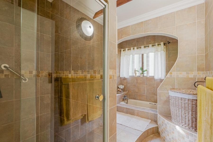 4 Bedroom Property for Sale in Amanzimtoti KwaZulu-Natal