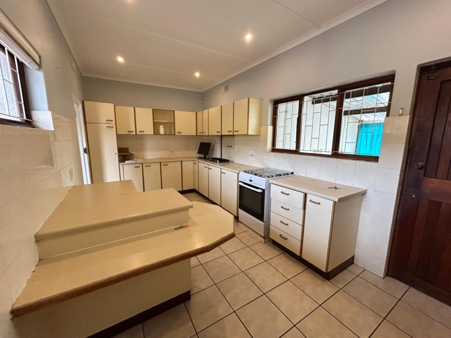 To Let 4 Bedroom Property for Rent in Hillcrest KwaZulu-Natal