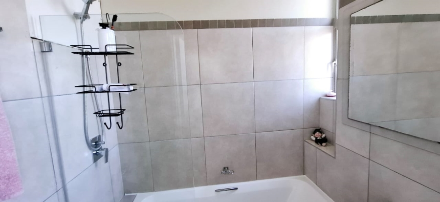2 Bedroom Property for Sale in North Beach KwaZulu-Natal