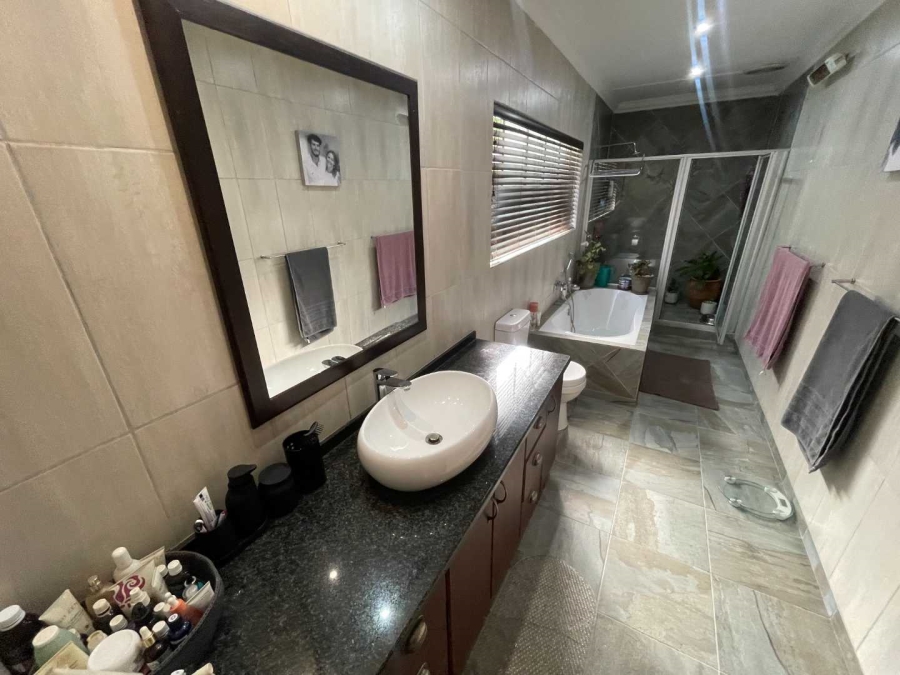 4 Bedroom Property for Sale in Dundee KwaZulu-Natal