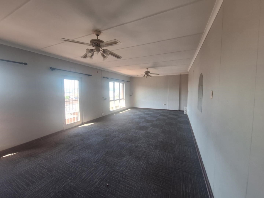 To Let 3 Bedroom Property for Rent in Montclair KwaZulu-Natal