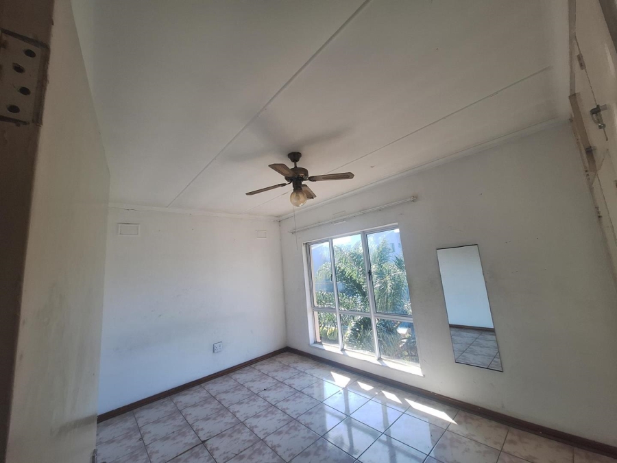 To Let 3 Bedroom Property for Rent in Montclair KwaZulu-Natal