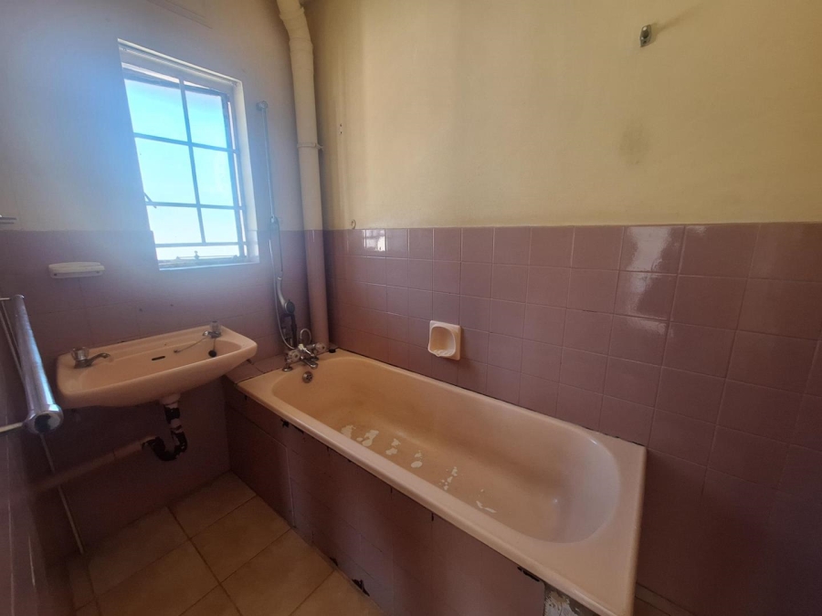 To Let 3 Bedroom Property for Rent in Montclair KwaZulu-Natal