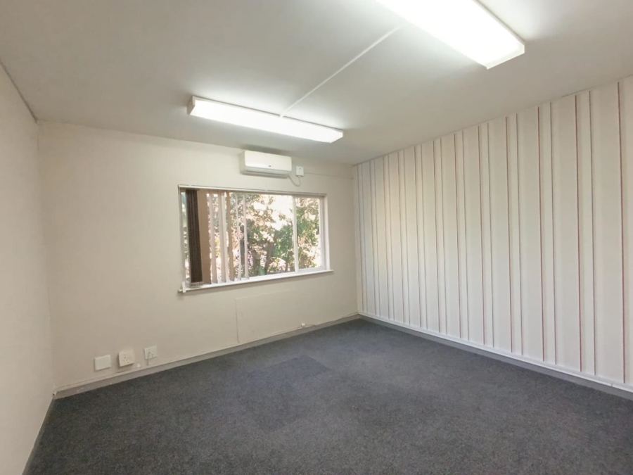To Let commercial Property for Rent in Kloof KwaZulu-Natal