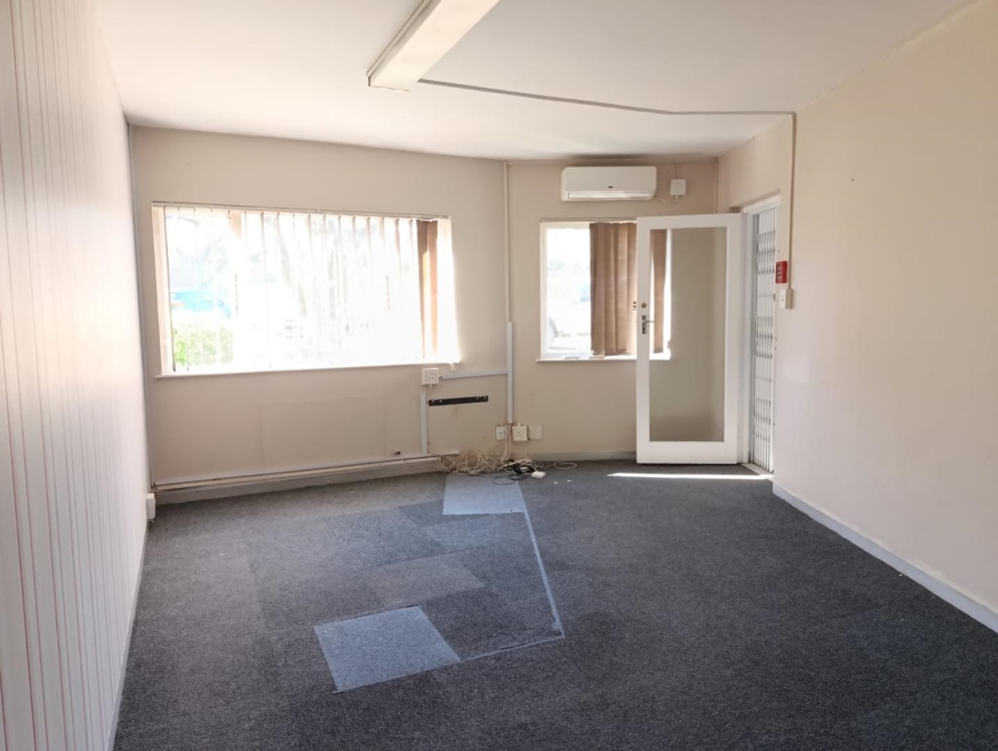 To Let commercial Property for Rent in Kloof KwaZulu-Natal