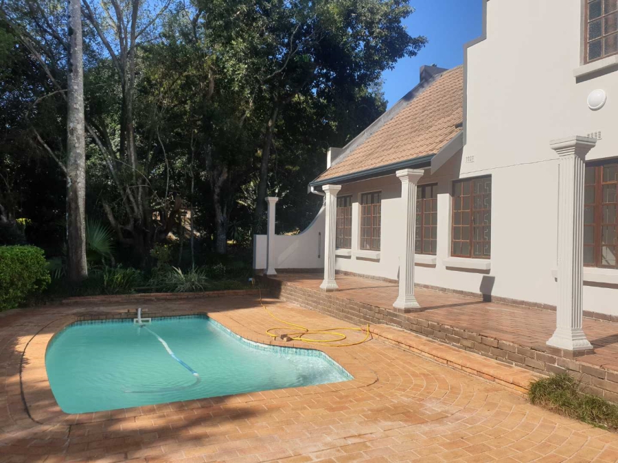 To Let 3 Bedroom Property for Rent in Kloof KwaZulu-Natal