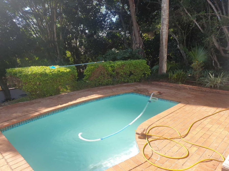 To Let 3 Bedroom Property for Rent in Kloof KwaZulu-Natal