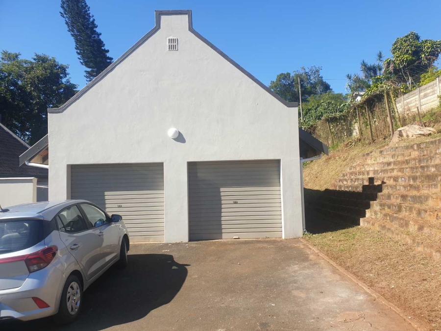 To Let 3 Bedroom Property for Rent in Kloof KwaZulu-Natal