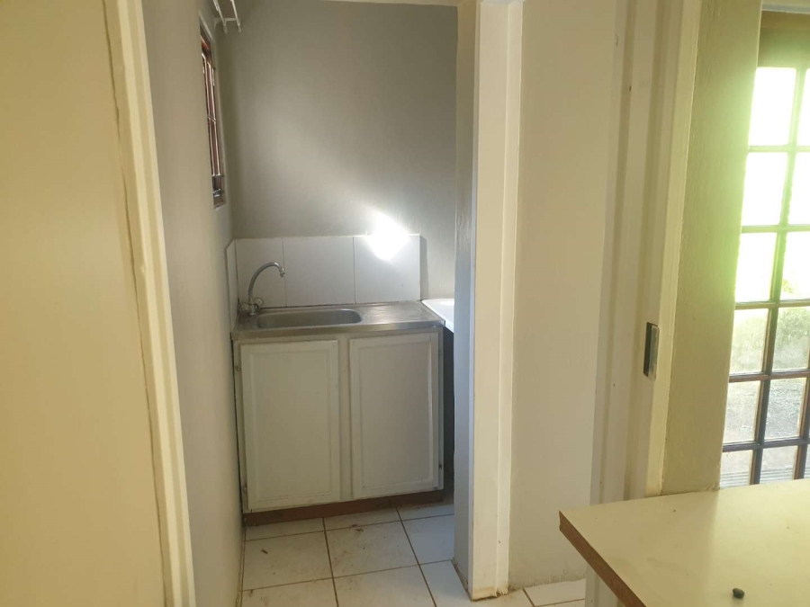 To Let 3 Bedroom Property for Rent in Kloof KwaZulu-Natal