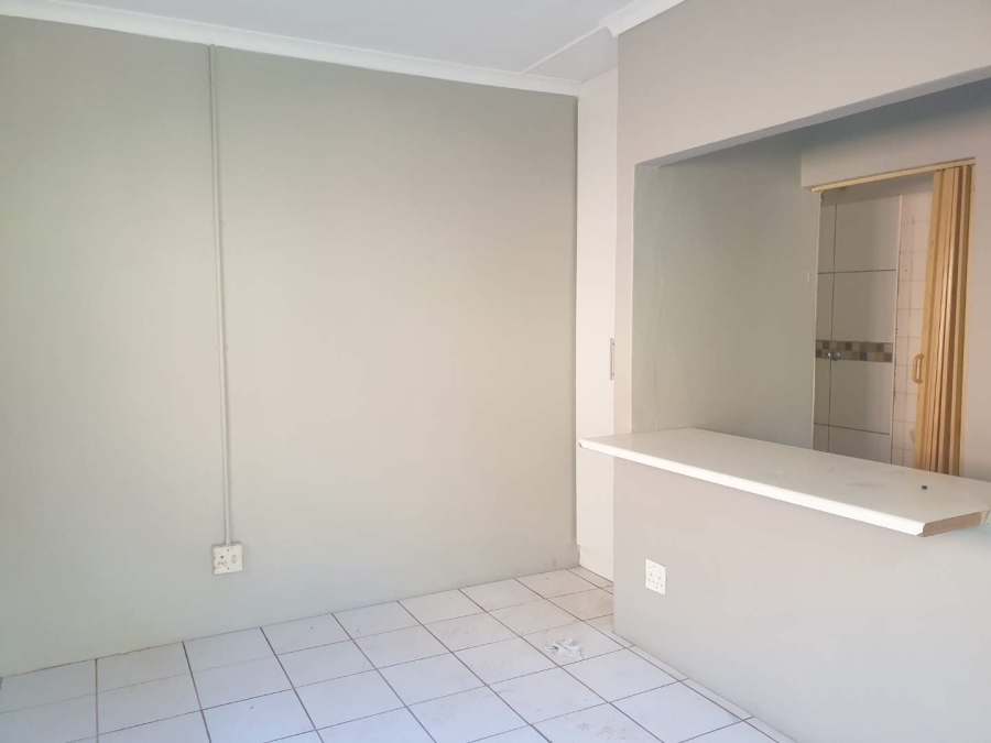To Let 3 Bedroom Property for Rent in Kloof KwaZulu-Natal