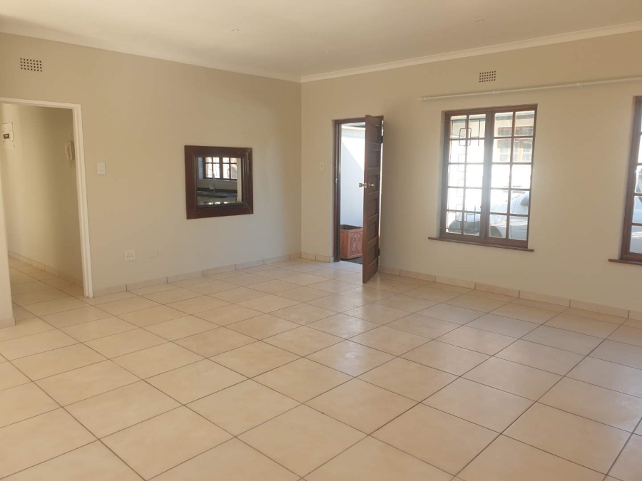 To Let 3 Bedroom Property for Rent in Kloof KwaZulu-Natal