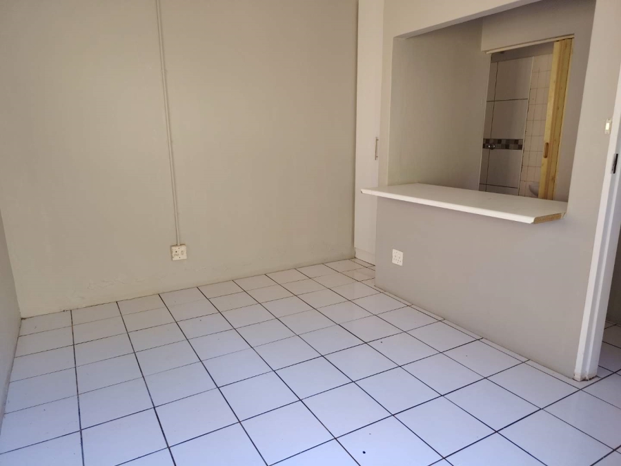 To Let 4 Bedroom Property for Rent in Kloof KwaZulu-Natal