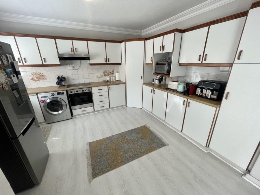3 Bedroom Property for Sale in La Lucia KwaZulu-Natal