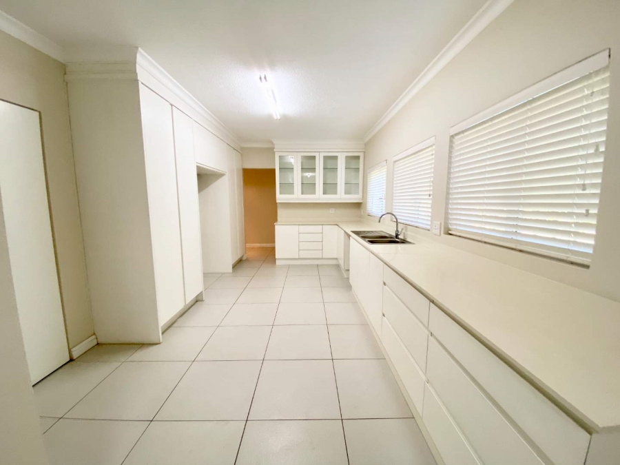 4 Bedroom Property for Sale in Umhlanga KwaZulu-Natal