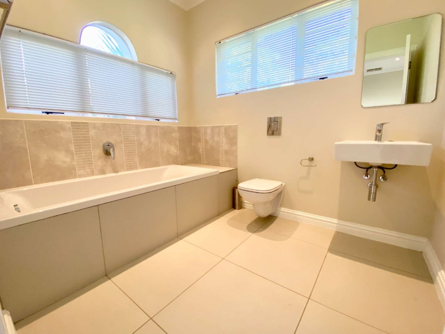 4 Bedroom Property for Sale in Umhlanga KwaZulu-Natal