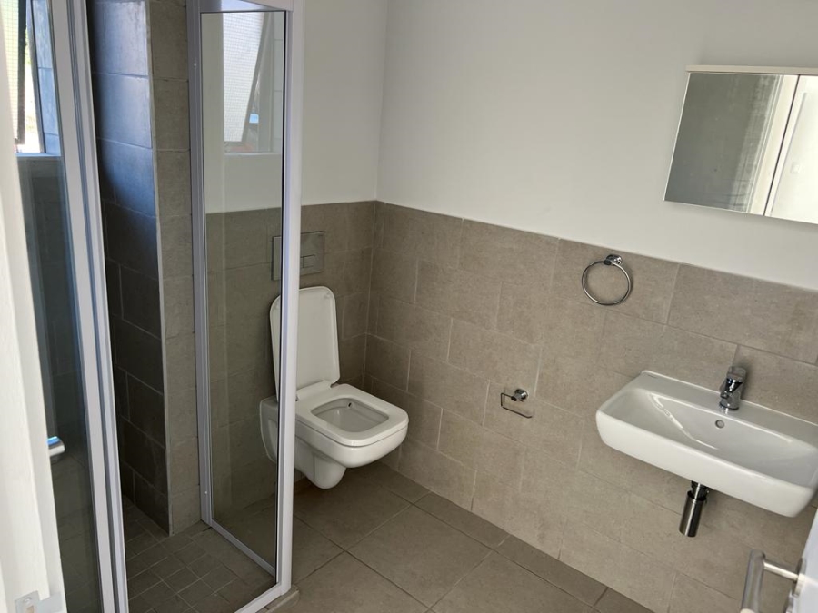 1 Bedroom Property for Sale in Waterfall KwaZulu-Natal
