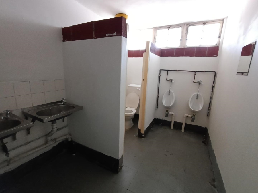 To Let commercial Property for Rent in New Germany KwaZulu-Natal
