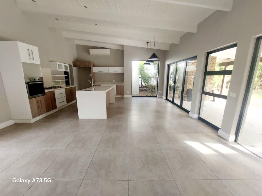 To Let 3 Bedroom Property for Rent in Palm Lakes Estate KwaZulu-Natal