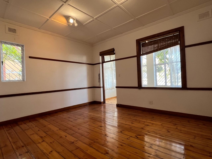 2 Bedroom Property for Sale in Essenwood KwaZulu-Natal