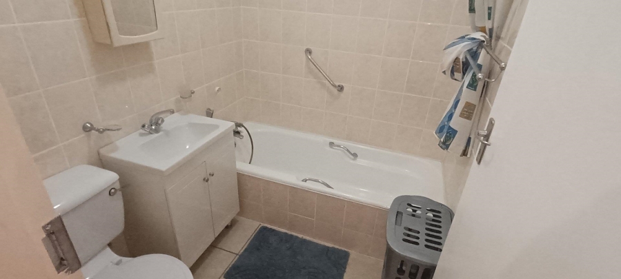 2 Bedroom Property for Sale in Uvongo KwaZulu-Natal
