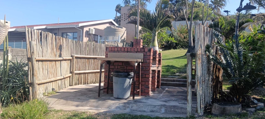 2 Bedroom Property for Sale in Uvongo KwaZulu-Natal
