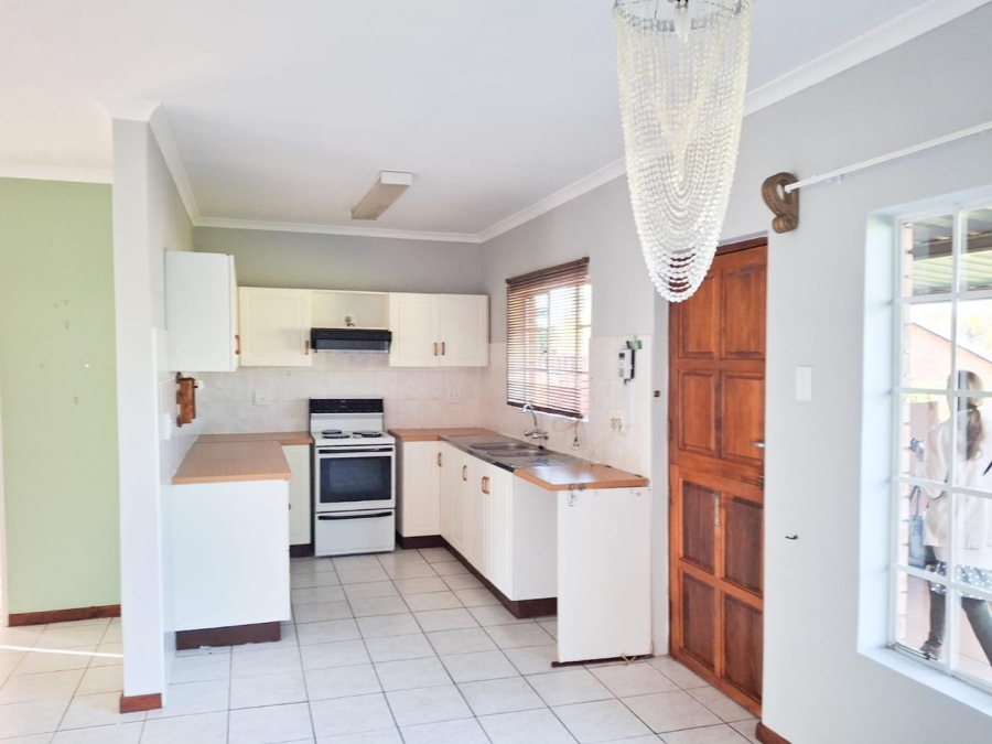 3 Bedroom Property for Sale in Greendale KwaZulu-Natal