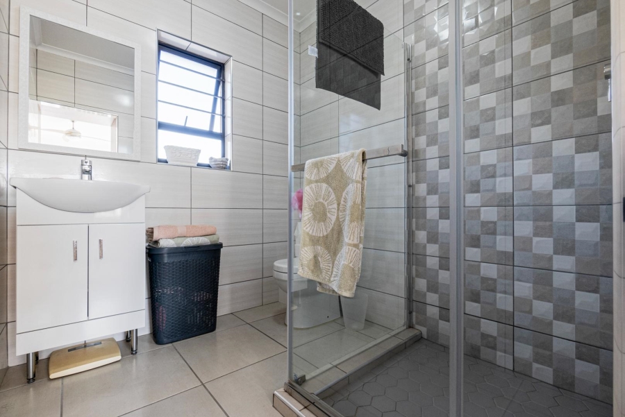 3 Bedroom Property for Sale in Amanzimtoti KwaZulu-Natal
