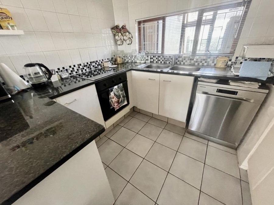 2 Bedroom Property for Sale in Umhlanga KwaZulu-Natal
