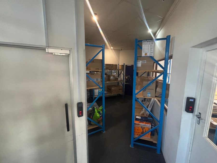 To Let commercial Property for Rent in New Germany KwaZulu-Natal