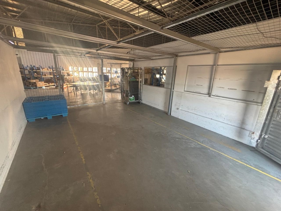 To Let commercial Property for Rent in New Germany KwaZulu-Natal