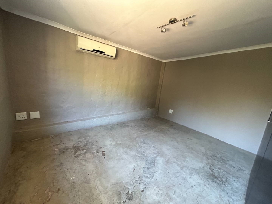 To Let 4 Bedroom Property for Rent in Hillcrest KwaZulu-Natal