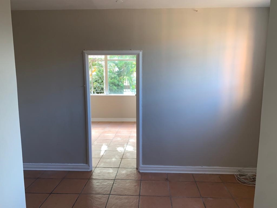 To Let 1 Bedroom Property for Rent in Essenwood KwaZulu-Natal